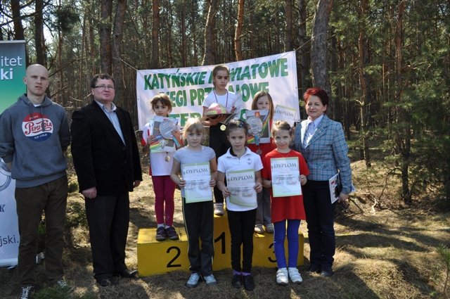 Zawody lekkoatletyczne w ZS w Tucznej