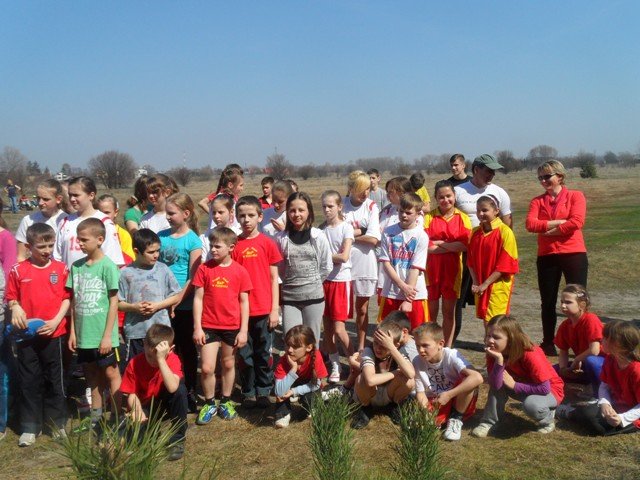Zawody lekkoatletyczne w ZS w Tucznej