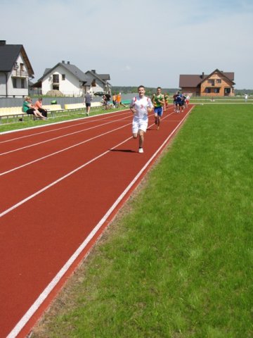 Zawody lekkoatletyczne w ZS w Tucznej